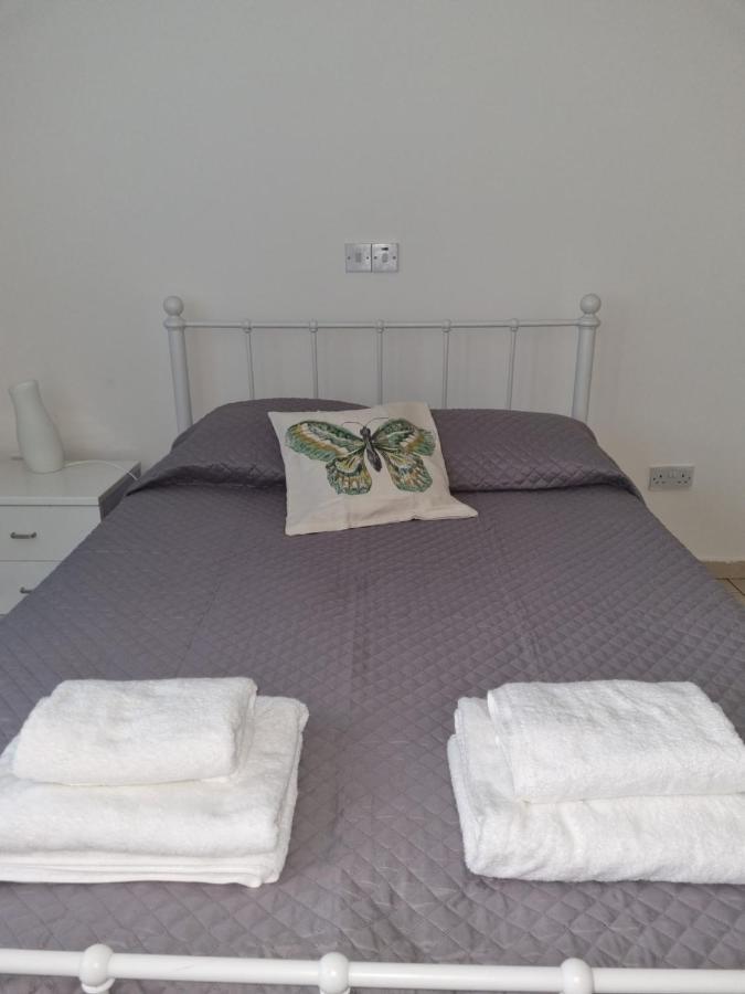 Cosy One Bedroom Apartment In Pafos Exterior photo